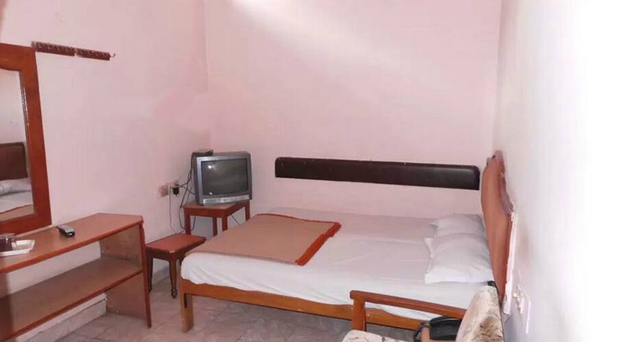 New Gandhi Bhavan Hotel, Hyderabad 2